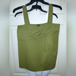 New York and Company (2) Tops Green and White